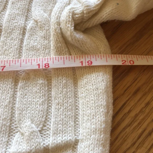 St. John’s Bay cable sweater size medium - Picture 3 of 5